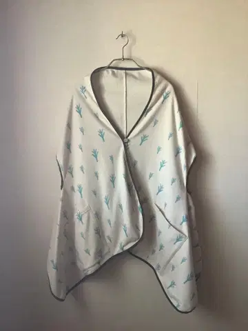 새상품 미사용 Kippis 플리스 겉옷 담요