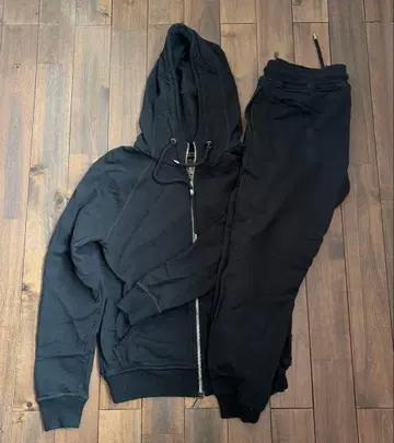 MooRER 블랙 후디 스웨트 팬츠 세트 44