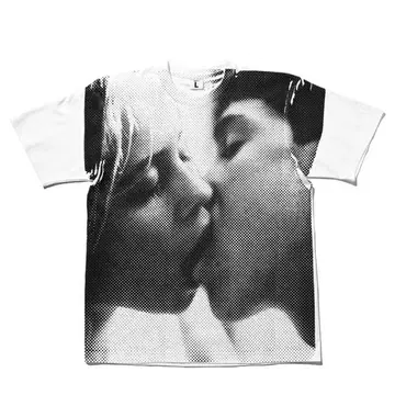 새상품 KIDS x weber 료야 나카자토 kiss 티셔츠