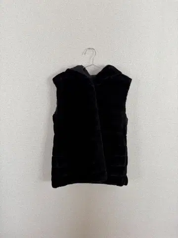 Grand PARK 블랙 퍼 베스트 38 사이즈