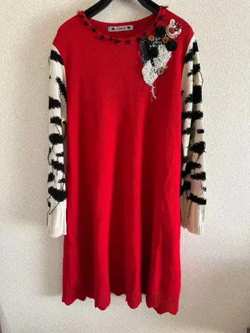 레드 니트 스웨터 스트라이프 패턴 긴팔