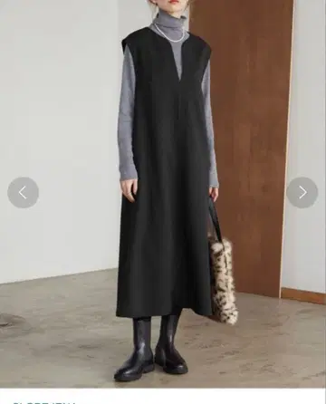 헤링본 키 넥 원피스