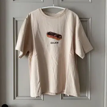 에클레어 프린트 T셔츠