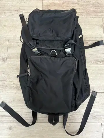 Lorinza 블랙 백팩