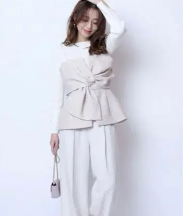 [ JUSGLITTY ] 리본 포함 핑크 베이지 뷔스티에