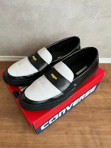 CONVERSE 블랙 화이트 로퍼