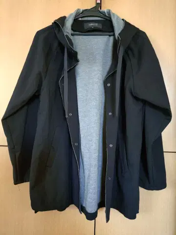 새상품급 컴시즘 후드 부착 블랙 그레이 마운틴 후드티 M