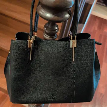 블랙 가죽 토트백