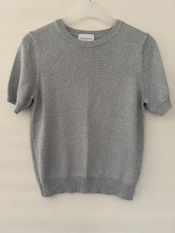 유나이티드 애로우즈 실버 라메 숏 슬리브 니트