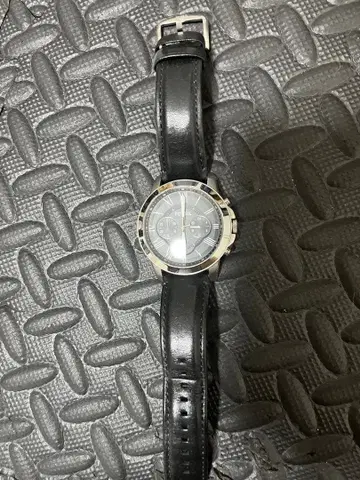FOSSIL 블랙 가죽 손목시계 배터리 교환 필요