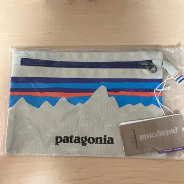 [ 새상품 미개봉 ] patagonia 지퍼 파우치 59290-PFBS