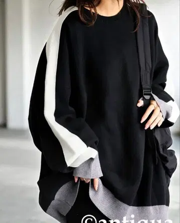 안티카 배색 라인 니트 스웨터