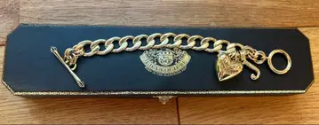 Juicy Couture 체인 팔찌 골드 하트 참 포함 상자 없음