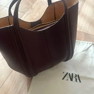 새상품급 ZARA 스티치 미니 시티백 완판템
