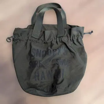 Snoopy's Surf Shop 블랙 토트백