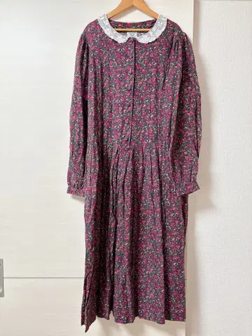 로라 애슐리 레이스 옷깃 원피스