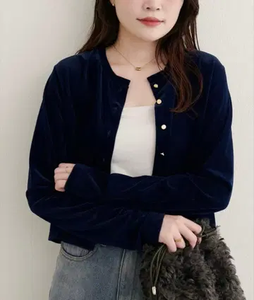 크루넥 시어 벨로아 가디건 내추럴 꾸뛰르