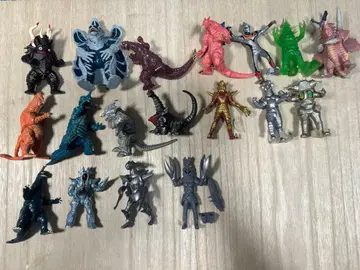 울트라맨 괴수 피규어