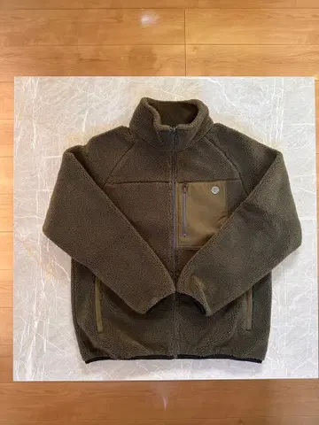 DEUS 올리브 그린 플리스 자켓 L 사이즈