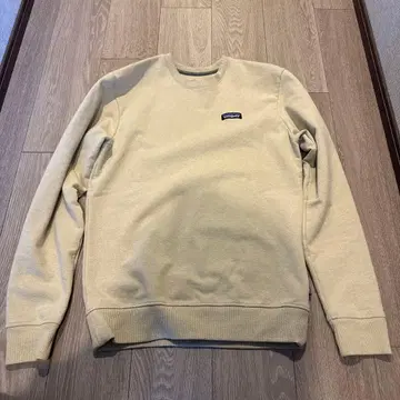 Patagonia 베이지 크루넥 맨투맨 S 사이즈