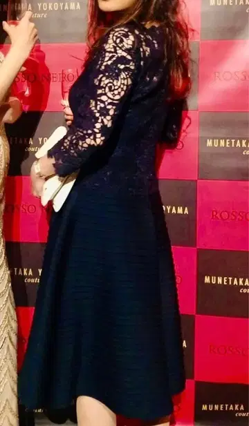 네이비 레이스 드레스 무릎 기장 플레어