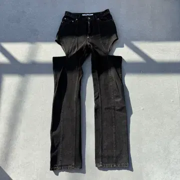 [ JOHN LAWRENCE SULLIVAN ] 컷 아웃 팬츠