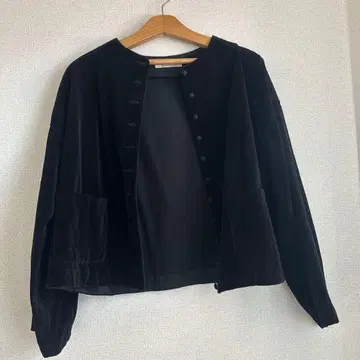 네스트로브 벨로아 숏 자켓 (블랙)