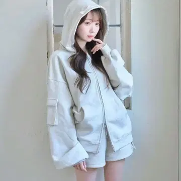 새상품 로제 뮤즈 새틴 리본 포인트 카고 집업 세트