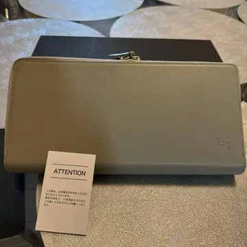 새상품 GRAMAS 클러치 백