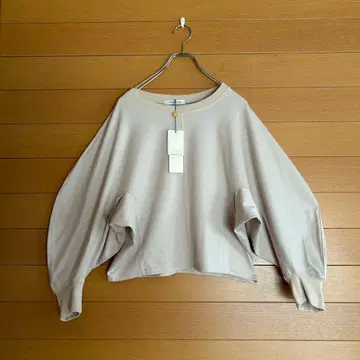 [택 포함 새상품] 카프리슈 마쥬 돌먼 슬리브 맨투맨 정가 9900엔