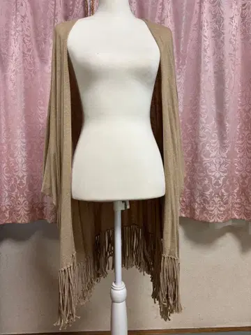 베이지 프린지 케이프 코트