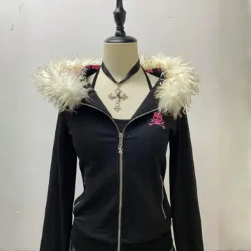 [ M ] 스컬 자수 후드티 블랙 퍼 후드 안감 로고 Y2K