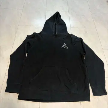HUF 블랙 삼각형 그래픽 후드티