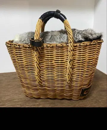 에바고스 ebagos 마르쉐 브라이트 가죽 홍등 퍼 블랙