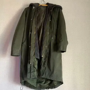 그린 레이블 릴랙싱 모즈 코트