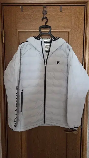 FILA 후드 부착 화이트 블루종