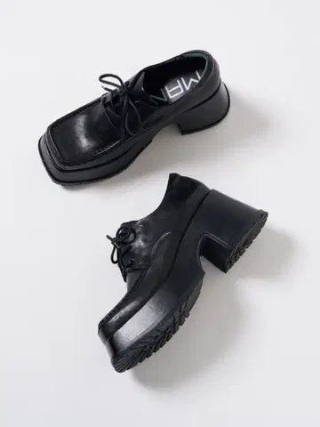 MANA 볼륨 밑창 3홀 신발 신상