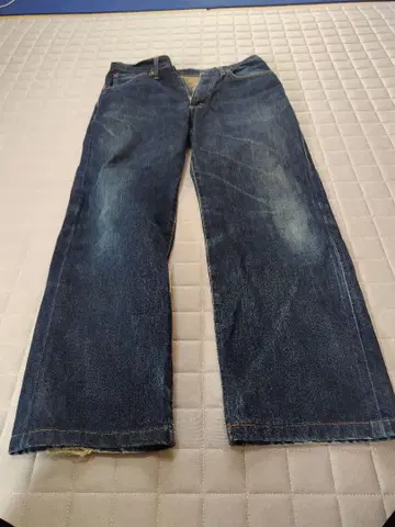 EDWIN 다크 블루 스트레이트 청바지