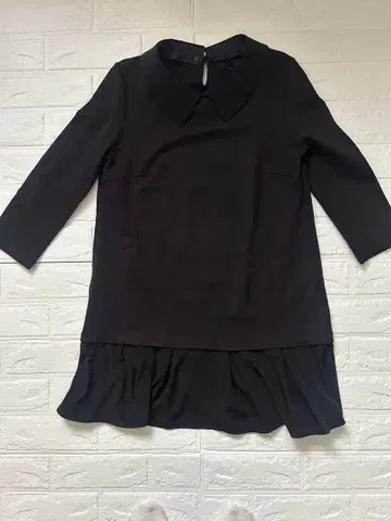 TO BE CHIC 블랙 프릴 7부 소매 옷깃 탈부착 튜닉 40