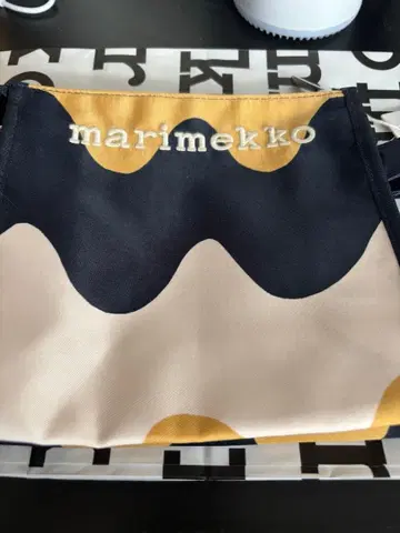 marimekko 파우치 미사용 택 포함