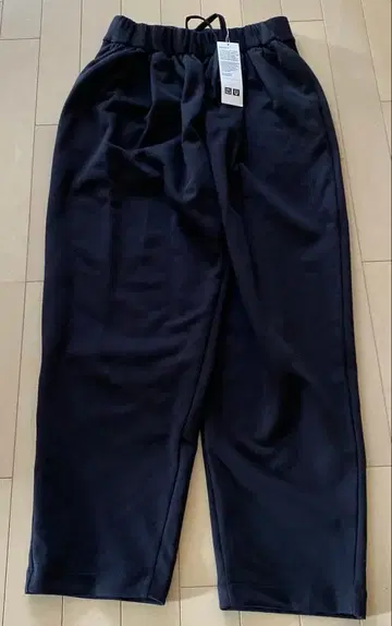 UNIQLO U 블랙 캐주얼 팬츠 S 사이즈