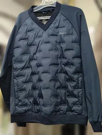 EVENRIVER R426 네이비 V넥 L 사이즈