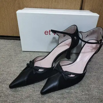 et vous 블랙 하이힐 스틸레토