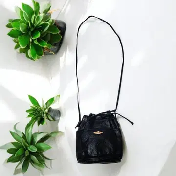 명품 빈티지 [ REIRIKA MATE ] 블랙 숄더백