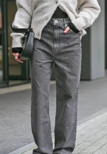 어퍼 하이츠 THE COUSIN 24 미사용 새상품