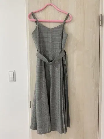 그레이 체크 무늬 오버롤 스커트