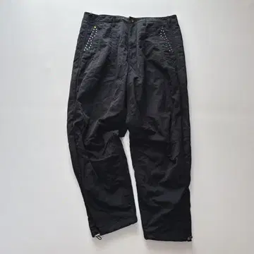 DENHAM 덴함 큐빅 & 스터드 벌룬 나일론 바지 L