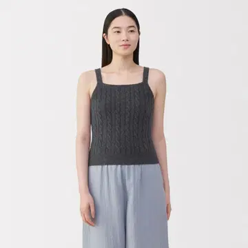 다크 그레이 케이블 짜임 탱크탑