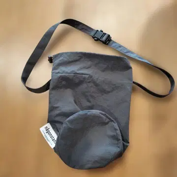 nagonstans 그레이 숄더백 조정 가능