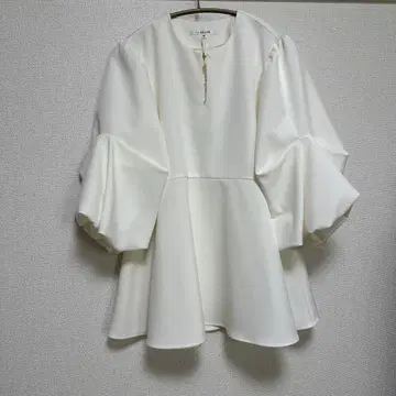 CAADUNE 화이트 상의 36